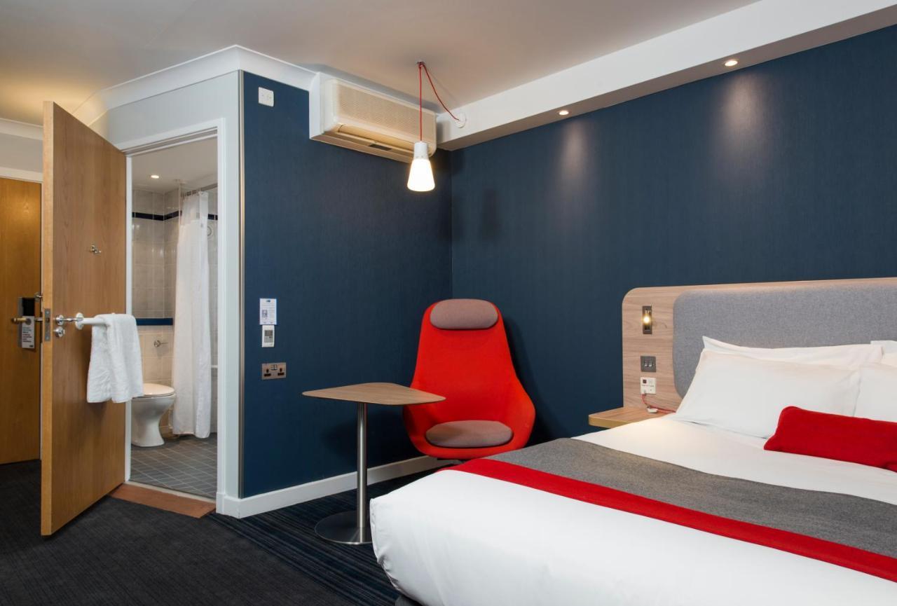 Holiday Inn Express - Bicester By Ihg Eksteriør billede