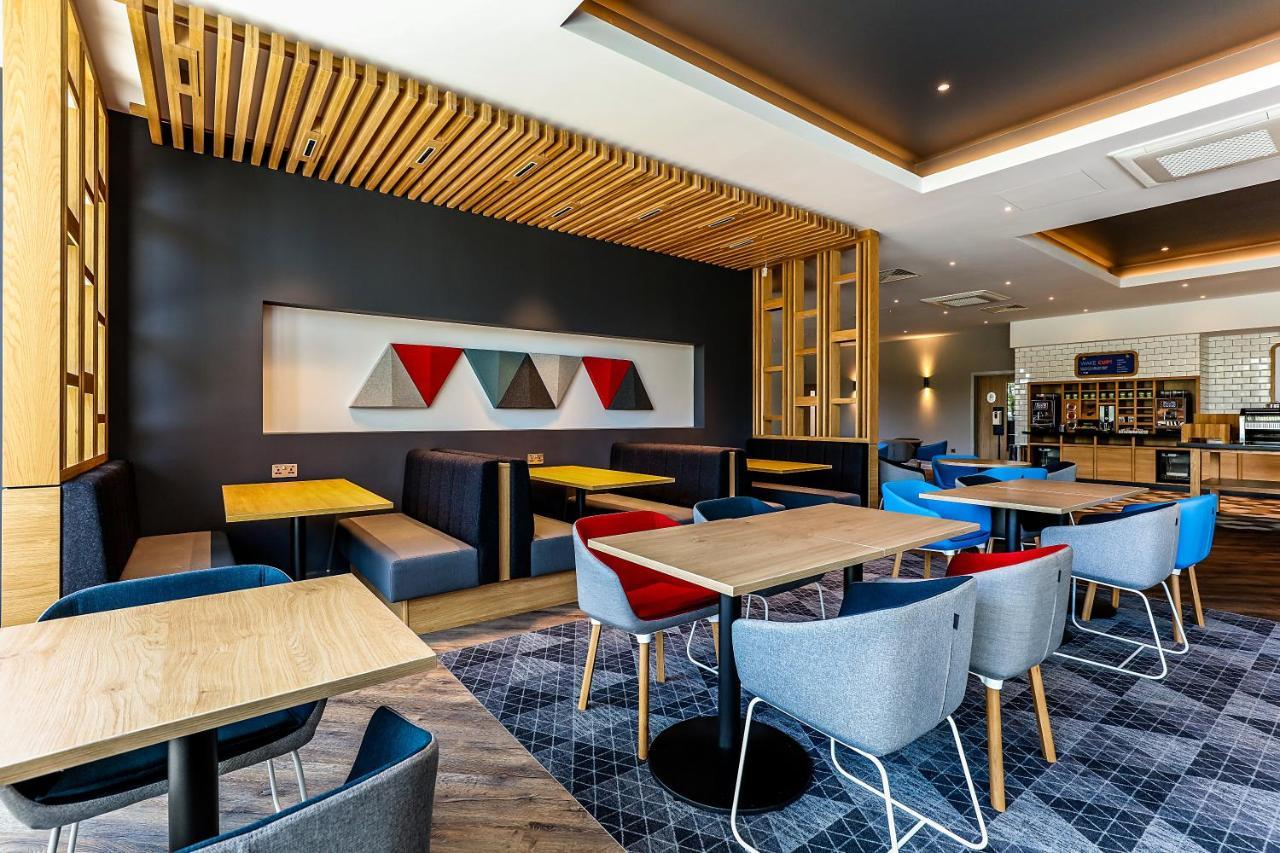 Holiday Inn Express - Bicester By Ihg Eksteriør billede