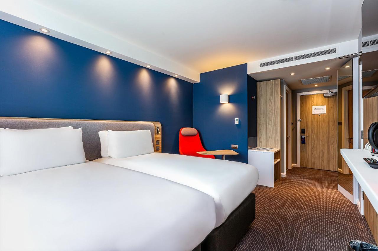 Holiday Inn Express - Bicester By Ihg Eksteriør billede