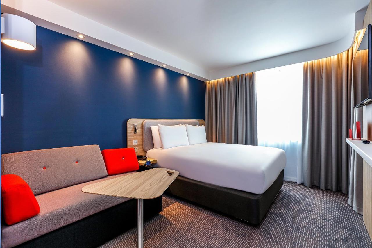 Holiday Inn Express - Bicester By Ihg Eksteriør billede