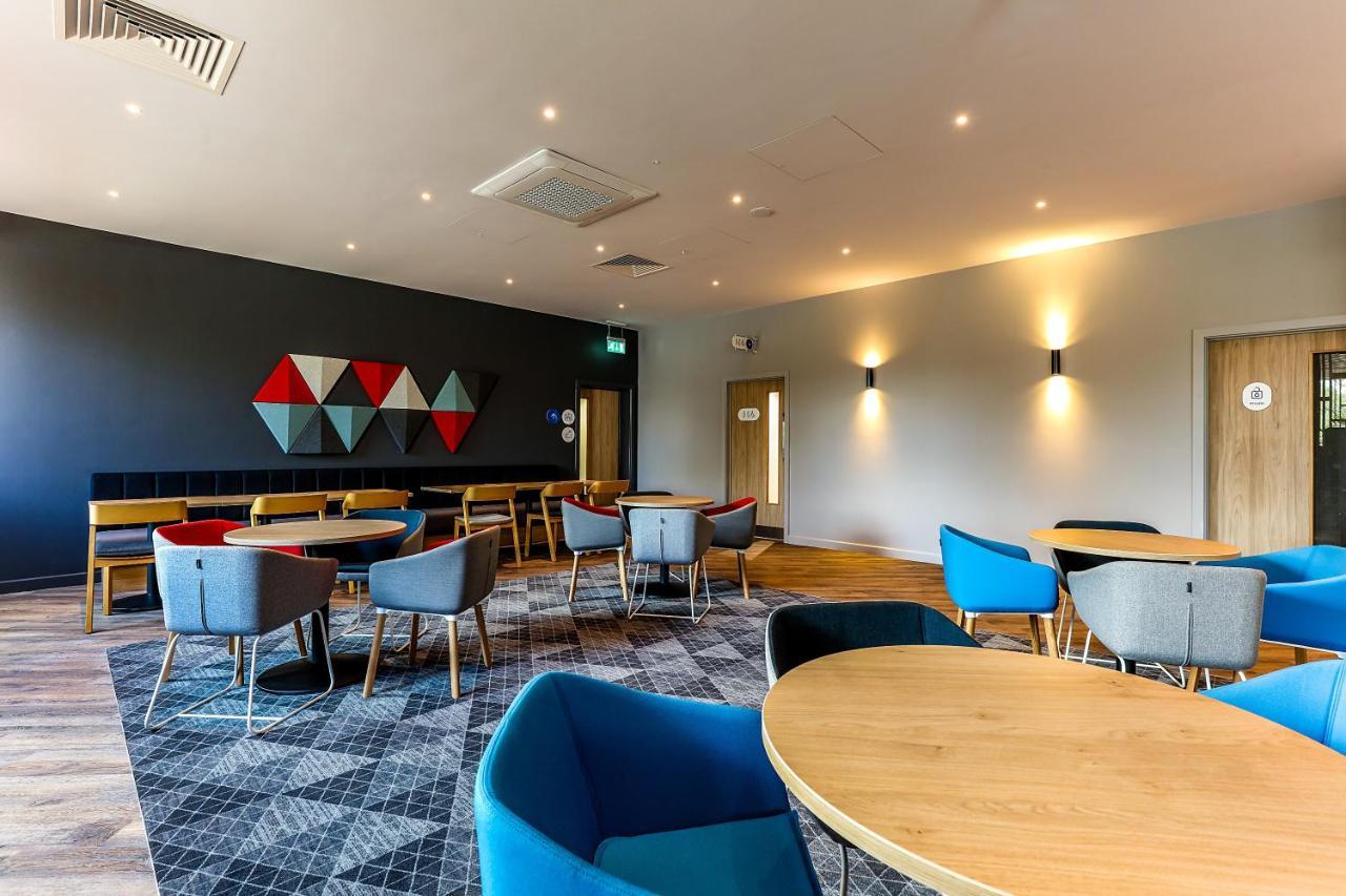 Holiday Inn Express - Bicester By Ihg Eksteriør billede