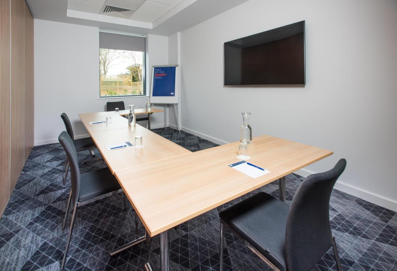 Holiday Inn Express - Bicester By Ihg Eksteriør billede