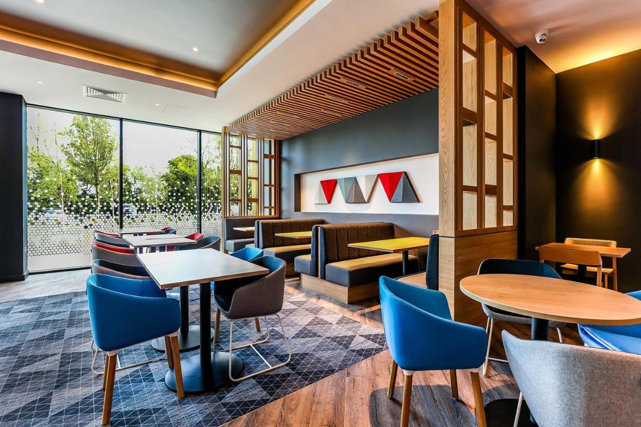 Holiday Inn Express - Bicester By Ihg Eksteriør billede