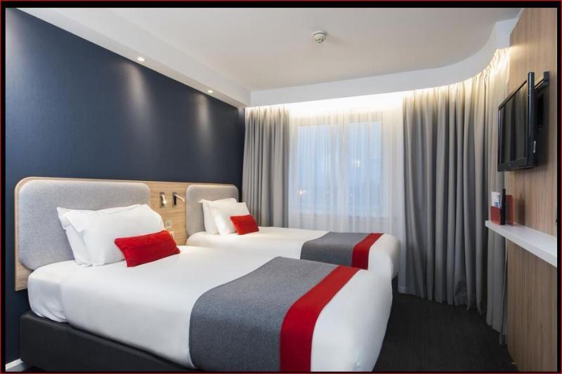 Holiday Inn Express - Bicester By Ihg Eksteriør billede